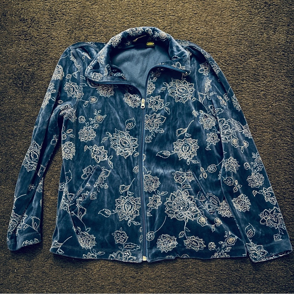 Blue Embroidered Floral Zip up sweater Jacket Medium Like New cardigan